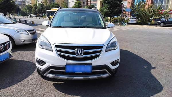 丰田皇冠再出新车！外观时尚前卫，提供两种混动系统可选